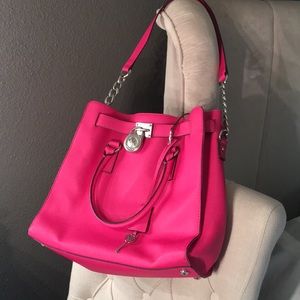 🎈Michael Kors Large Hamilton Bag‼️